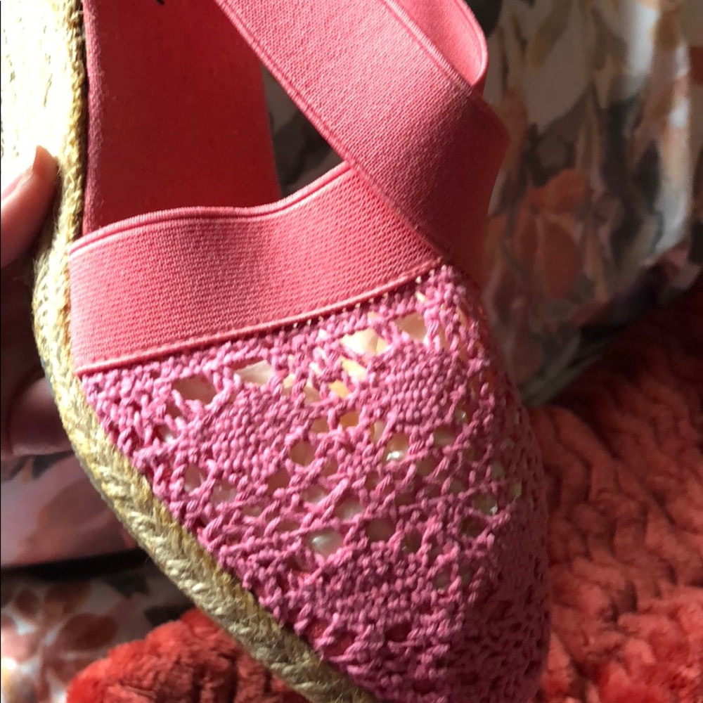 Sandals - Picture 5 of 6